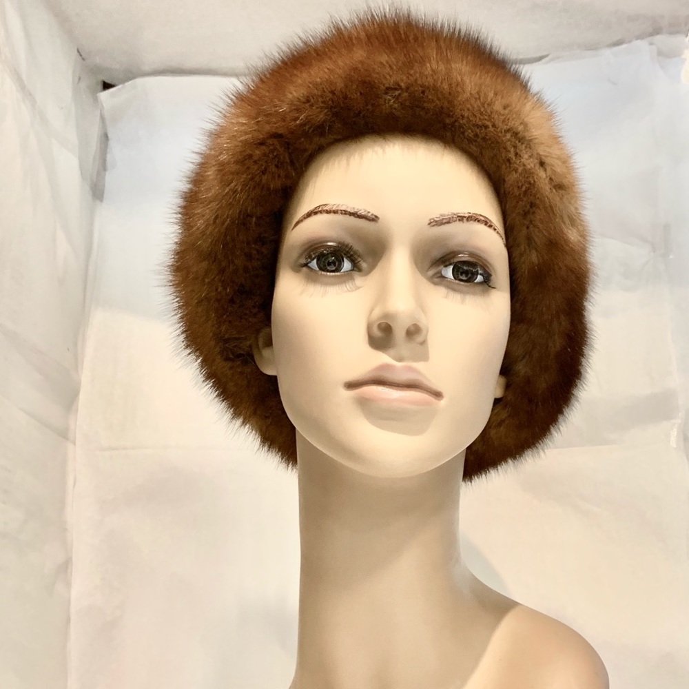 Fur Hat - Picture 3 of 16